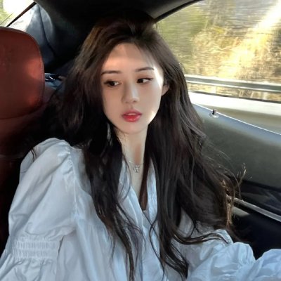 高山上的热气球